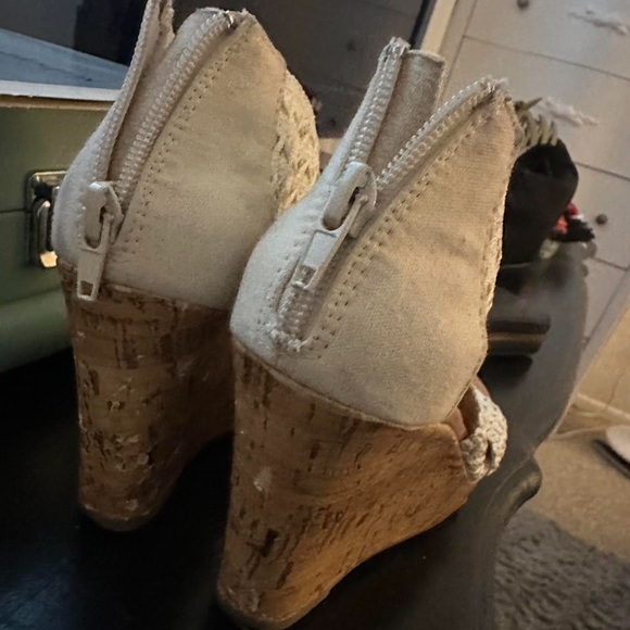 white wedge heels with a cork style bottom and zip up
size 5 by Montego Bay Club - Picture 3 of 4